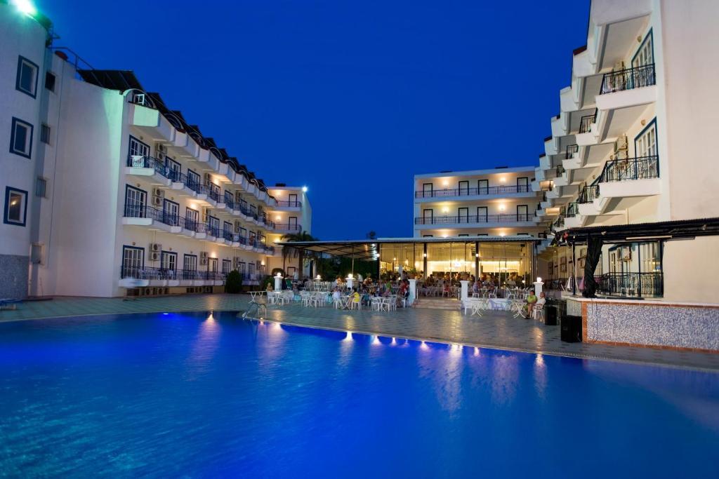Larissa Blue Hotel Кемер Экстерьер фото